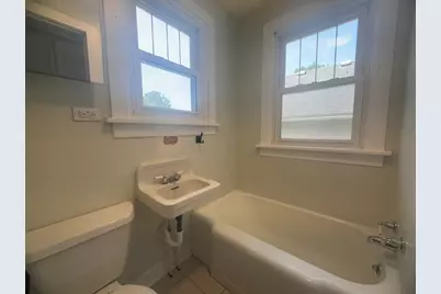 126 E Glover Street, Ottawa, IL 61350 - Photo 19