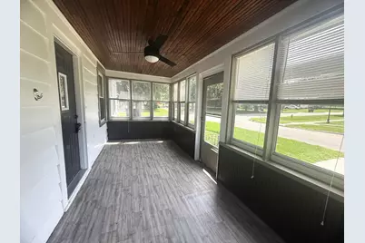 126 E Glover Street, Ottawa, IL 61350 - Photo 5