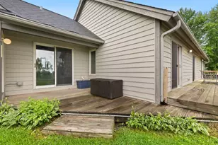 41W580 Rohrsen Rd, Elgin, IL 60124 - Photo 33