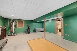 41W580 Rohrsen Rd, Elgin, IL 60124 - Photo 25