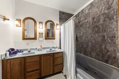 2422 N Seminary Avenue, Chicago, IL 60614 - Photo 17