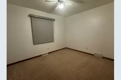 223 N Washington Street, Genoa, IL 60135 - Photo 9