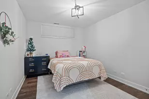 2743 N Ashland Ave, Chicago, IL 60614 - Photo 17