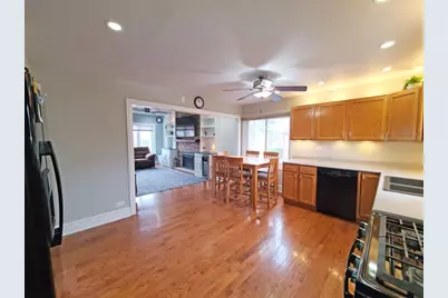 5831 W 109th Street, Chicago Ridge, IL 60415 - Photo 11