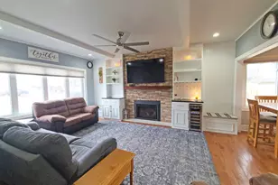 5831 W 109th St, Chicago Ridge, IL 60415 - Photo 5