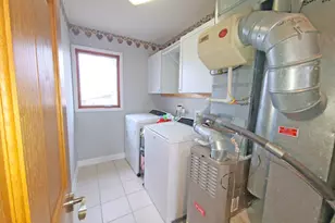 5831 W 109th St, Chicago Ridge, IL 60415 - Photo 27