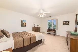 8101 W Courte Dr, Niles, IL 60714 - Photo 13