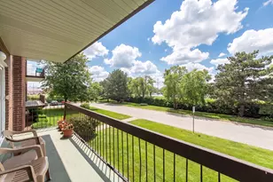 8101 W Courte Dr, Niles, IL 60714 - Photo 19