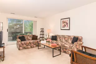 8101 W Courte Dr, Niles, IL 60714 - Photo 7