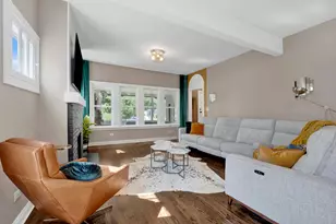 410 W Maple St, Lombard, IL 60148 - Photo 7