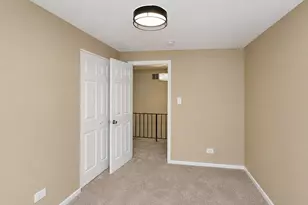1796 Queensbury Cir, Hoffman Estates, IL 60169 - Photo 21