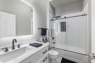 1464 S Michigan Ave, Chicago, IL 60605 - Photo 13