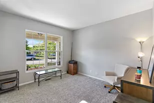 6N495 Roosevelt Ave, Saint Charles, IL 60174 - Photo 5