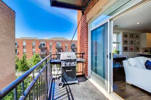 2330 W St Paul Ave, Chicago, IL 60647 - Photo 17