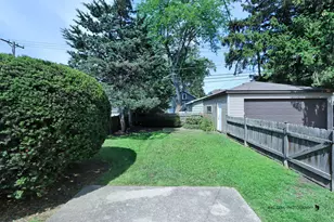 1534 Henry Pl, Waukegan, IL 60085 - Photo 23