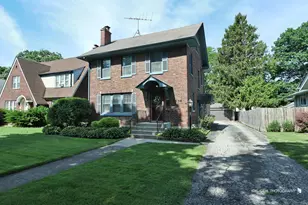 1534 Henry Pl, Waukegan, IL 60085 - Photo 1