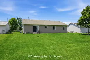 475 S Elm Ave, Saint Anne, IL 60964 - Photo 21