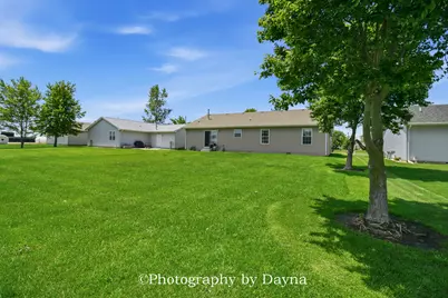475 S Elm Avenue, Saint Anne, IL 60964 - Photo 19