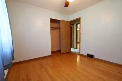 8808 S Pleasant Avenue, Hickory Hills, IL 60457 - Photo 17