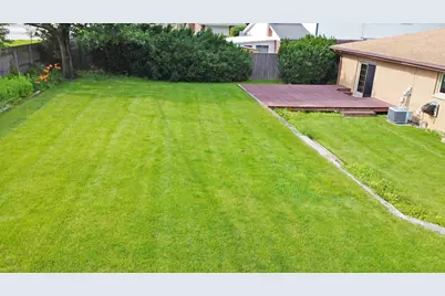8808 S Pleasant Avenue, Hickory Hills, IL 60457 - Photo 27