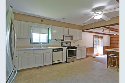8808 S Pleasant Avenue, Hickory Hills, IL 60457 - Photo 9