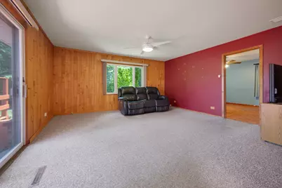 79 Eden Road, Elk Grove Village, IL 60007 - Photo 13