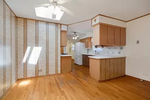 79 Eden Rd, Elk Grove Village, IL 60007 - Photo 5