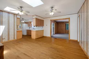 79 Eden Rd, Elk Grove Village, IL 60007 - Photo 11