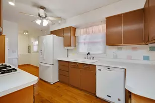 79 Eden Rd, Elk Grove Village, IL 60007 - Photo 7