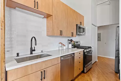 520 W Huron Street #620, Chicago, IL 60654 - Photo 11