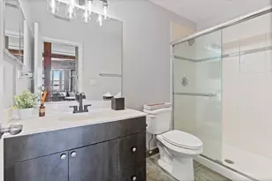 520 W Huron St, Chicago, IL 60654 - Photo 19