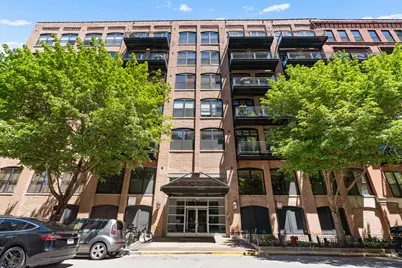 520 W Huron Street #620, Chicago, IL 60654 - Photo 1