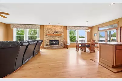 3809 Standish Road, Marengo, IL 60152 - Photo 5