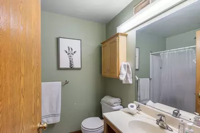 267 W Treehouse Lane, Round Lake, IL 60073 - Photo 15