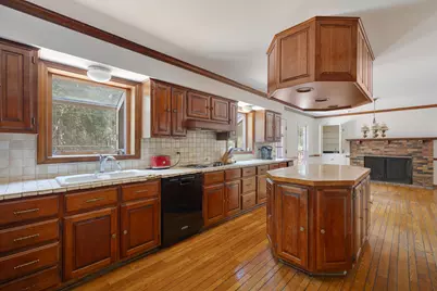 34W398 Country Club Road, Wayne, IL 60184 - Photo 9