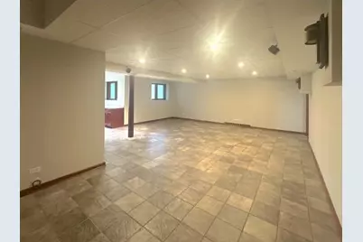 670 Leslie Court, Carol Stream, IL 60188 - Photo 17