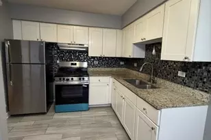3 Tower Ct, Downers Grove, IL 60516 - Photo 3