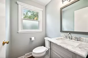 217 Willow Ave, Deerfield, IL 60015 - Photo 9