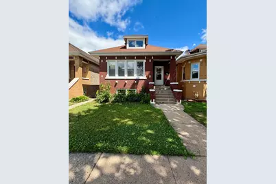 5216 W Melrose Street, Chicago, IL 60641 - Photo 1