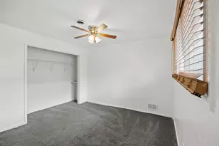 220 W 155th St, Harvey, IL 60426 - Photo 23