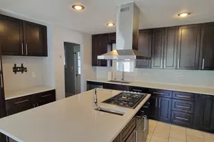 1110 S Chase St, Wheaton, IL 60189 - Photo 9