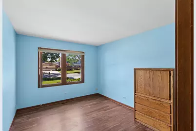 1108 E Oxford Lane, Arlington Heights, IL 60004 - Photo 13