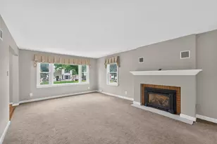 905 S Hennepin Ave, Dixon, IL 61021 - Photo 9