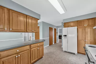 905 S Hennepin Avenue, Dixon, IL 61021 - Photo 13