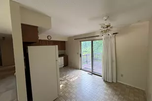 101 S Parkside Rd, Normal, IL 61761 - Photo 9