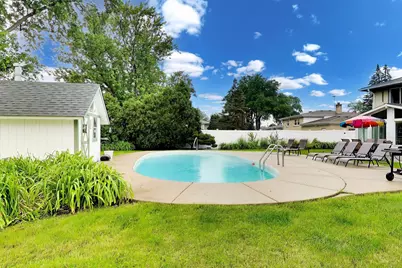 801 E Golfview Drive, Mount Prospect, IL 60056 - Photo 35