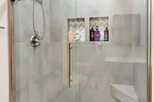 801 E Golfview Dr, Mount Prospect, IL 60056 - Photo 25