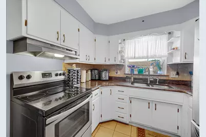 1551 Balmoral Avenue #1551, Westchester, IL 60154 - Photo 9