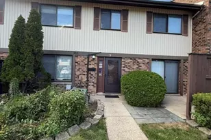 3 Tower Ct, Downers Grove, IL 60516 - Photo 1