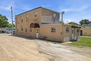 721 N Brinton Ave, Dixon, IL 61021 - Photo 9